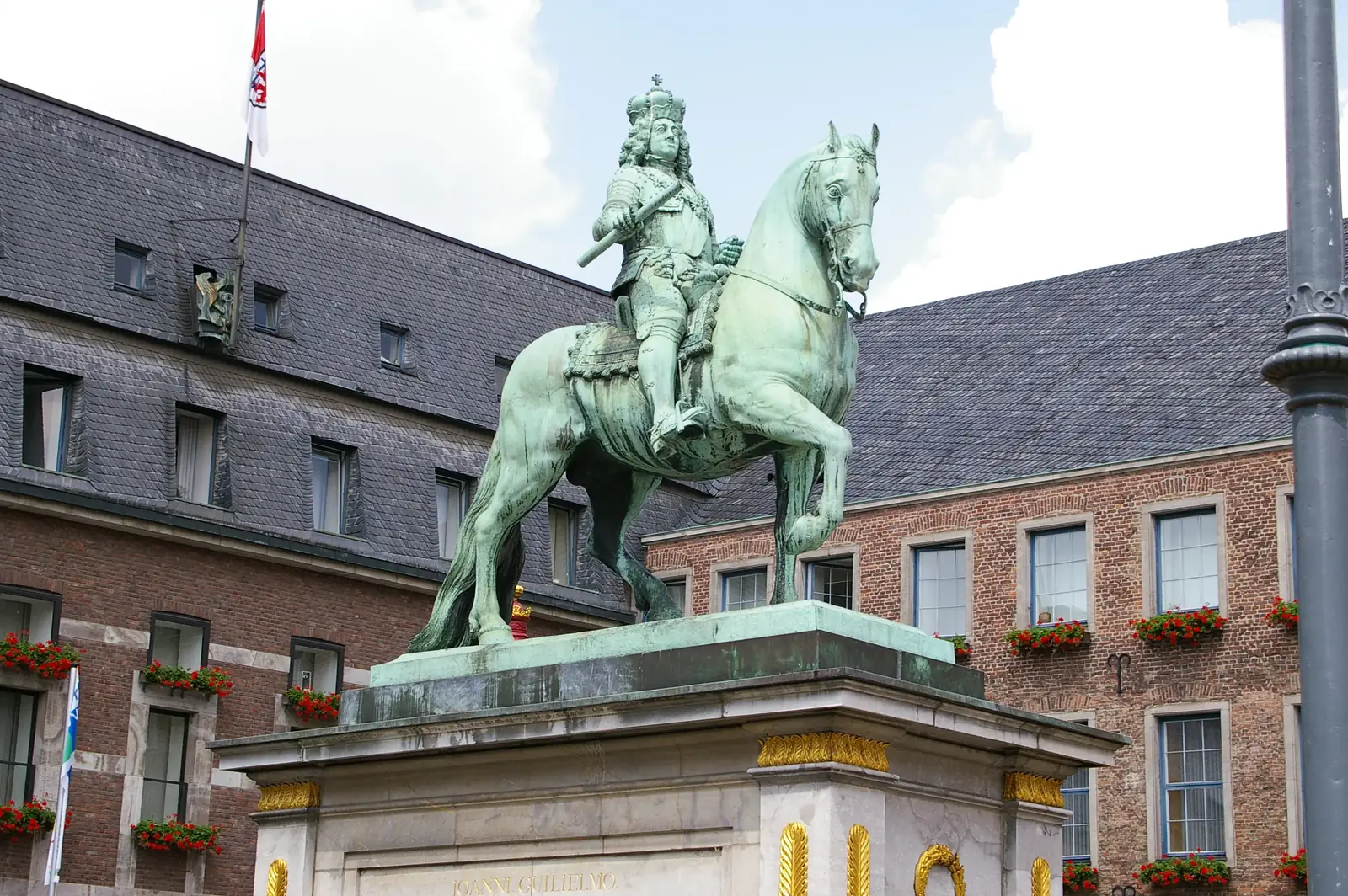 Reiterstandbild von Jan Wellem auf dem Düsseldorfer Marktplatz
